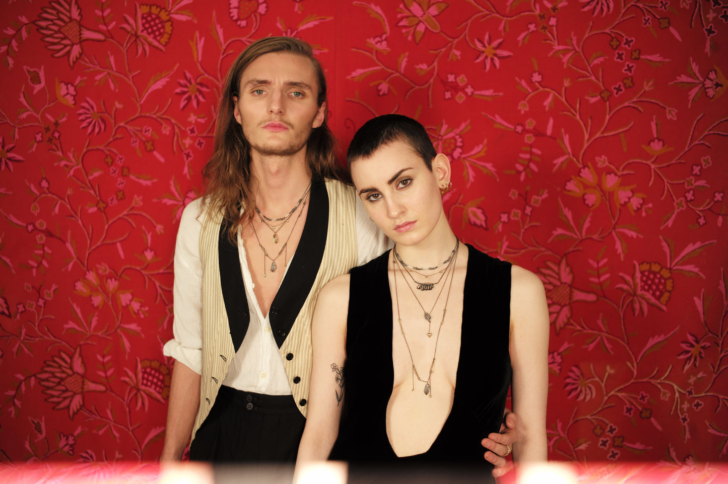 Milagros - necklace - silver hand with a big gold heart