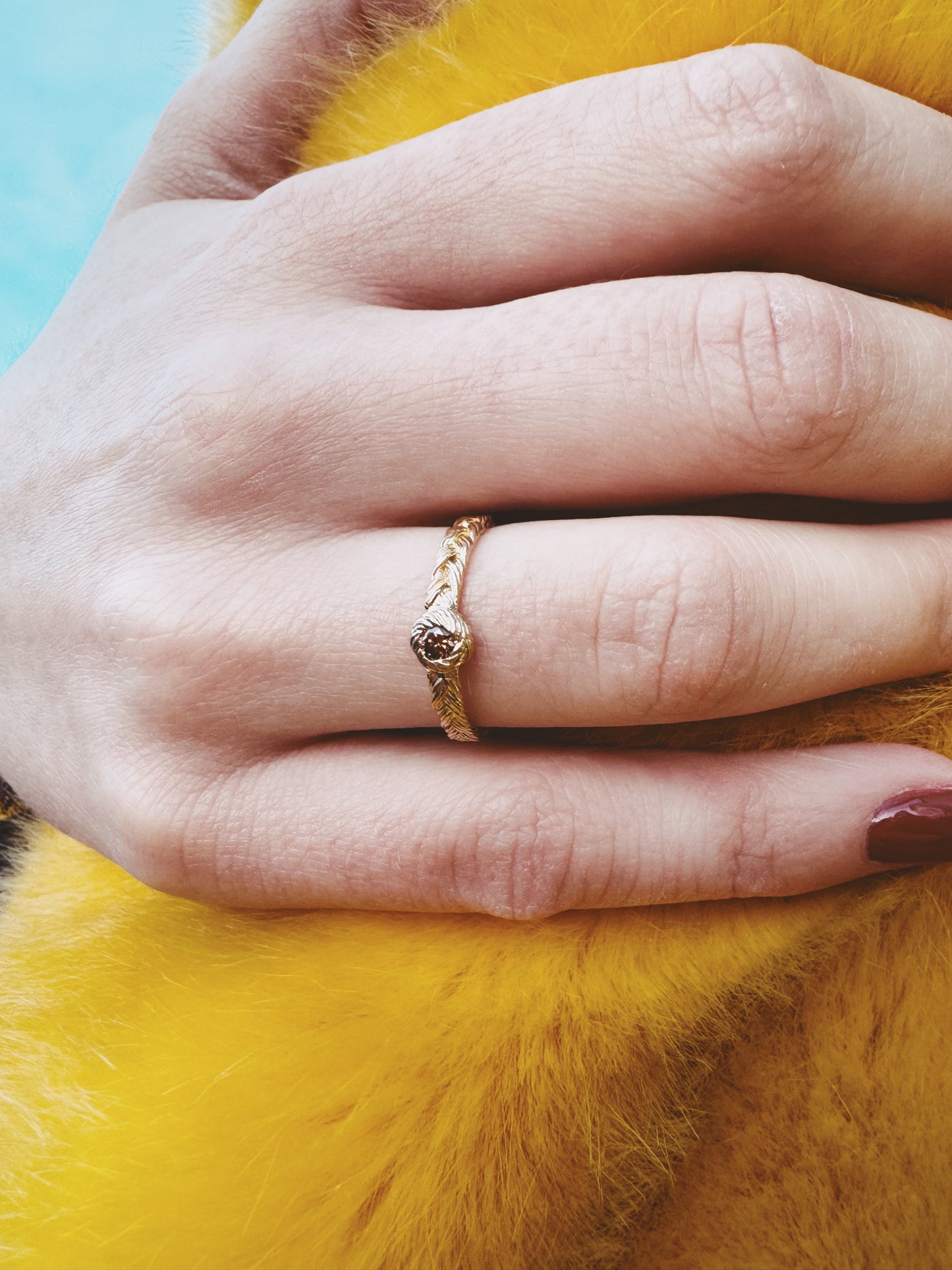 Braid ring - 18 ct. gold with diamond or ruby
