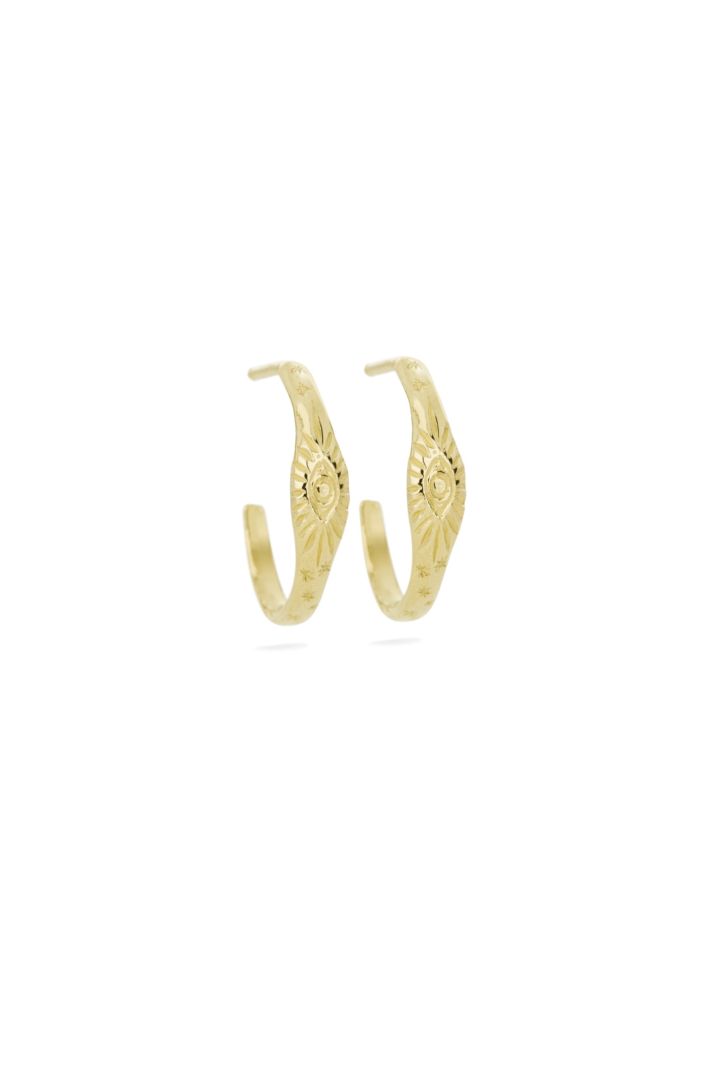 TÁKN / SYMBOLS - Earrings Gold with The Eye engraved