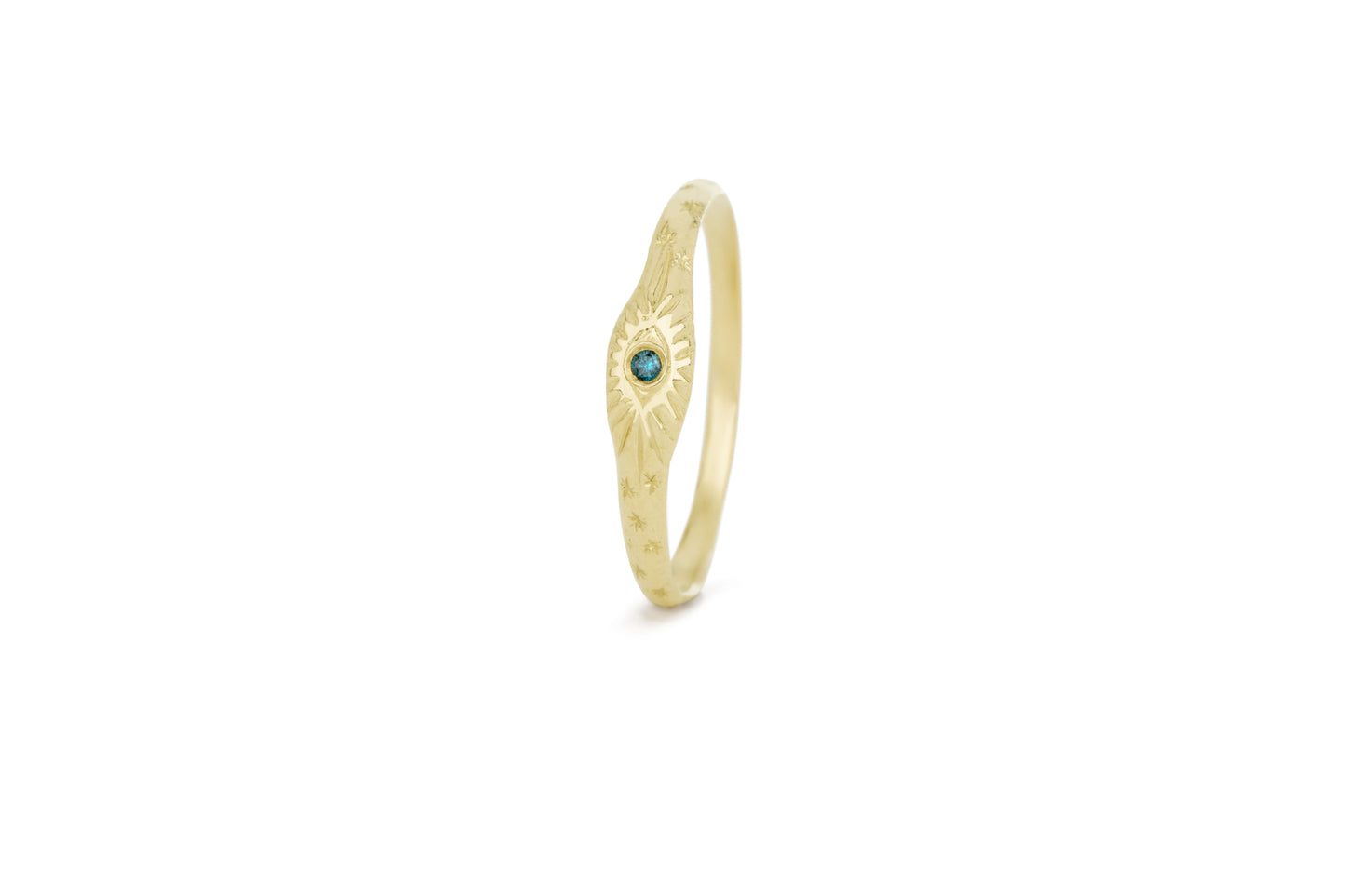 TÁKN / SYMBOLS - Ring. Thin 14 ct gold with eye