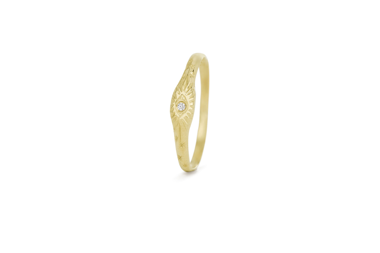 TÁKN / SYMBOLS - Ring. Thin 14 ct gold with eye