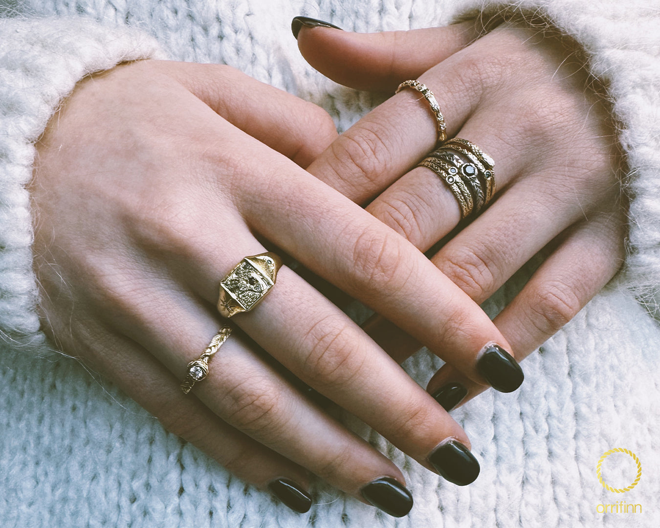 Ouroboros ring - 14 ct gold thin snake