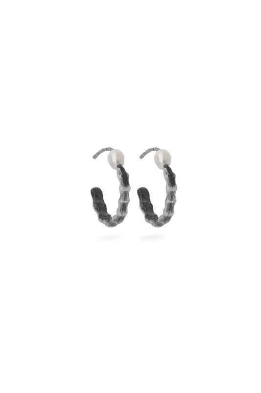 Milagros - earrings -  medium silver spine with pearls