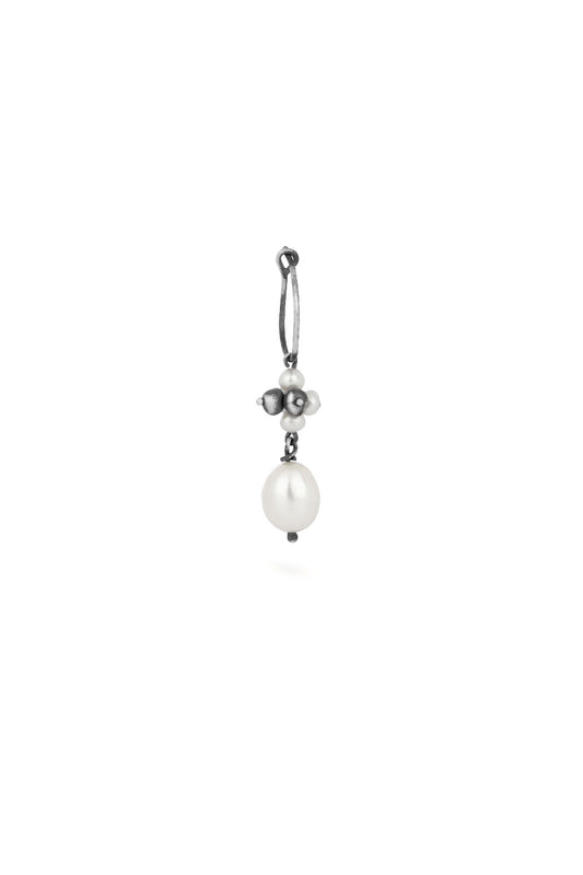 Sea earring - silver hoop with big white pearl